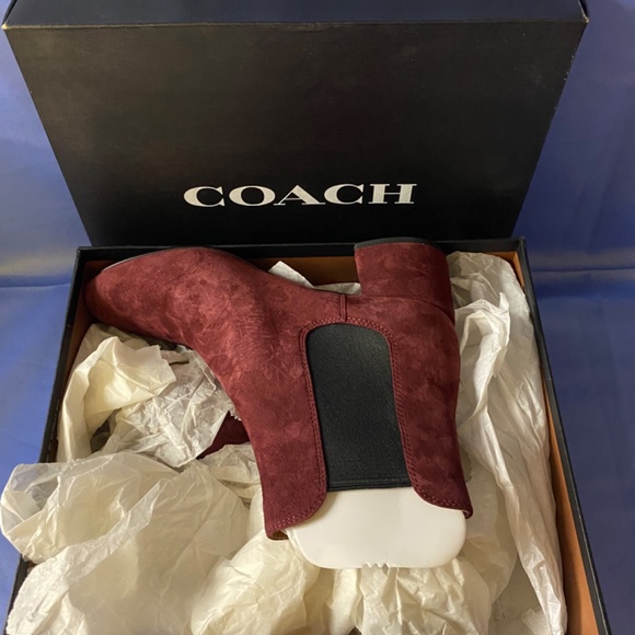 Coach Tia Ankle Slip On Suede Bootie In Wine Sz 8 FG2911 - Picture 2 of 15